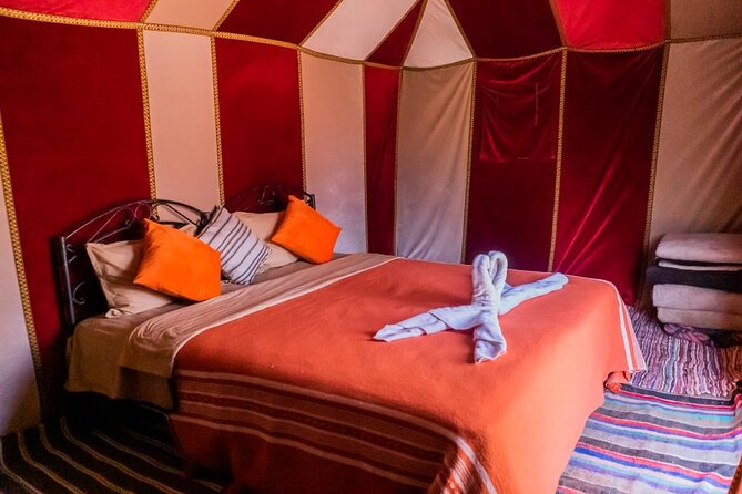 1 night Camel Treking in Merzouga Desert Luxury Camp - Comfort, service, and possible weak points