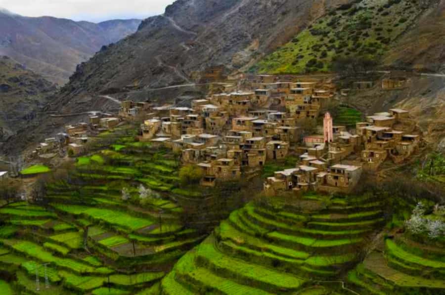 2 Days Desert Agafay and Atlas Mountains Trek From Marrakech - Walking through Berber villages for three hours