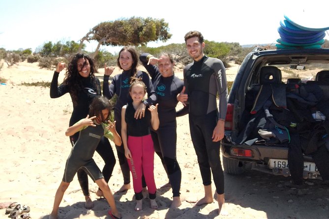 2h surfing in uncrowded spots - Learning to stand before facing the waves