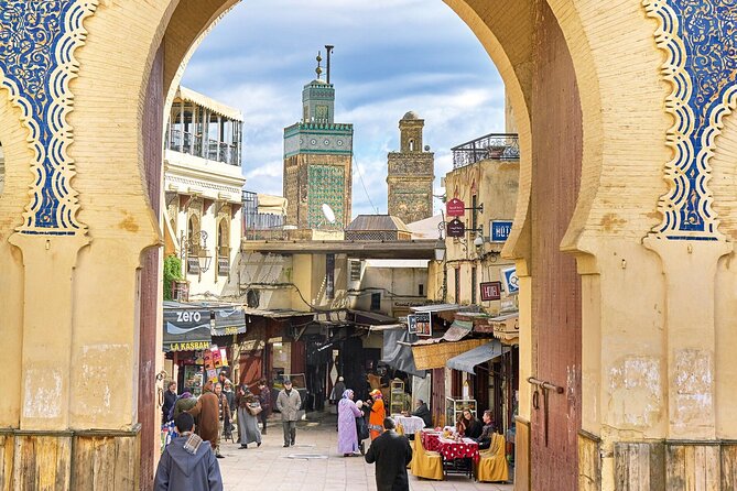 3 Days Chefchaouen and Fez from Casablanca Private Tour - Fez begins at Bab Boujloud