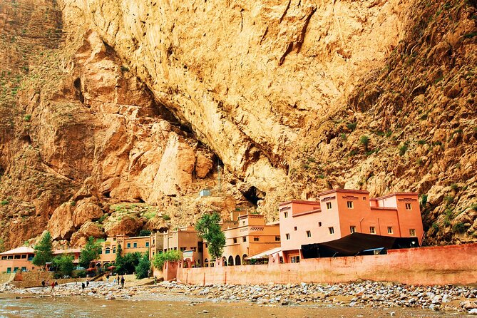 3 Days Merzouga Desert Tour from Marrakech with Luxury Camp - Ouarzazate and the Road of a Thousand Kasbahs