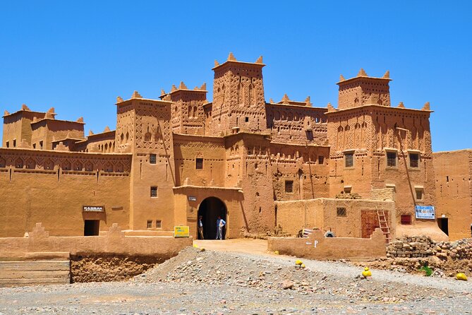 3 Days Merzouga Desert Tour from Marrakech with Luxury Camp - Night one in the Dades Valley