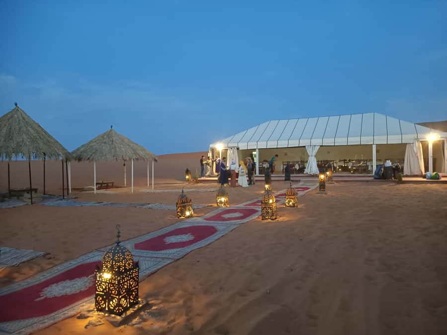 4 days Sahara Desert Tour From Marrakech To Merzouga dunes - Day 2: Todra Gorge, Tinghir, and the Merzouga dunes