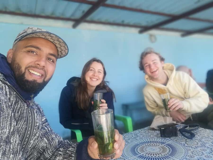 4 Hours Deluxe Guided Tour of Tangier + A tour with camels - What guides add to the experience