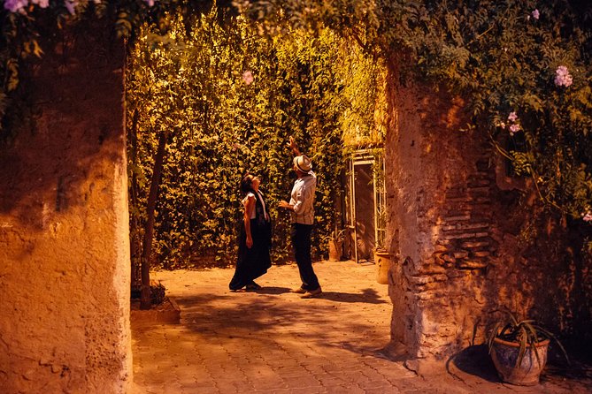 A Magical Evening in Marrakech: Private City Tour - Tanjia in the market, with local tastings