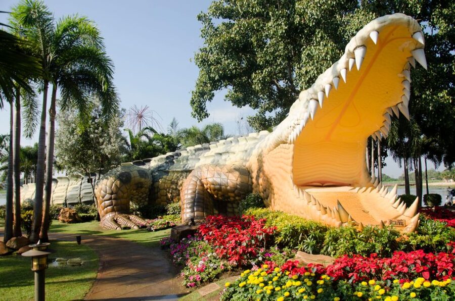 Agadir Crocoparc: Ticket and Transfer - Entering through the giant crocodile head