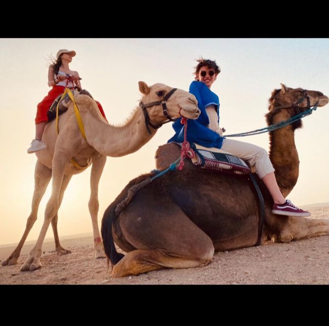 Agafay Desert: Magical Half-Day Lunch with Pool Swim - Moroccan lunch with Atlas Mountain views