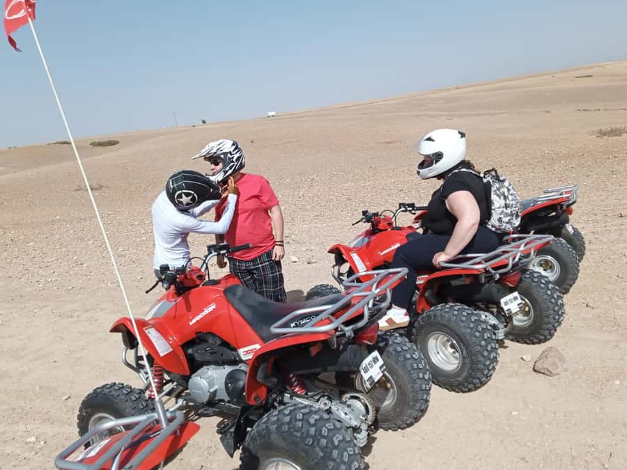 Agafay Desert: Quad Bike Experience with Lunch - Should you book the Agafay quad experience?