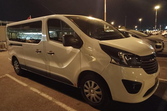 Airport transfer Marrakech: Transfer to your hotel in Marrakech - Comfort, luggage, and group size