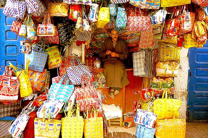 Atlas Mountain Full Day Tour with Three Valleys and Waterfalls - The farmer’s market only runs on two days