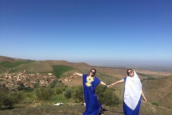 Atlas Mountains Day Trip with Camel Ride from Marrakech - The road south: Tahnouat, argan oil, and Asni