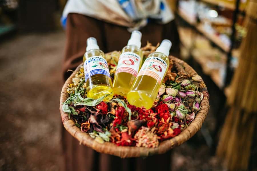 Atlas mountains, Ourika valley, berber villages trip & Guide - Mint tea inside a traditional Berber home