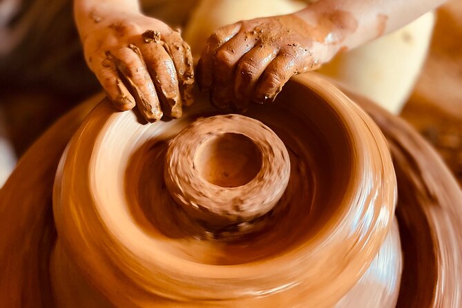 Atlas: Pottery workshop , hiking and swimming pool - Leaving Marrakech for the Amizmiz area