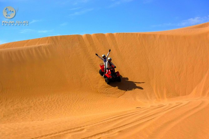 Big dunes and atlantic coast tour 2 HOURS - Getting fitted with helmet, jacket, and gloves