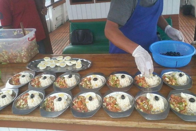 boat trip from 9 am to 3 pm fishing & swimming & barbecue & dessert - Key points at a glance