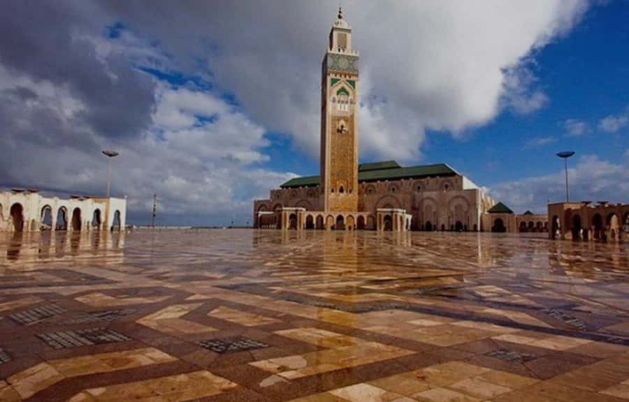 Casablanca Full-Day City Tour with round-trip hotel transfer - Two hours in Habbous, Casablanca’s traditional-style quarter