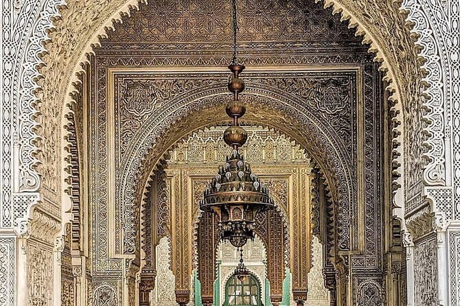 Casablanca: Hassan II Mosque & City Highlights Tour - Muhammad V Square and the Central Market