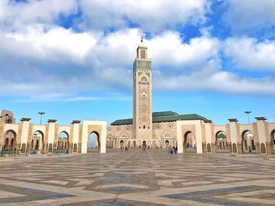 Casablanca: Hassan II Mosque Guided Tour with Entry Ticket - Timing, language, and practical limits