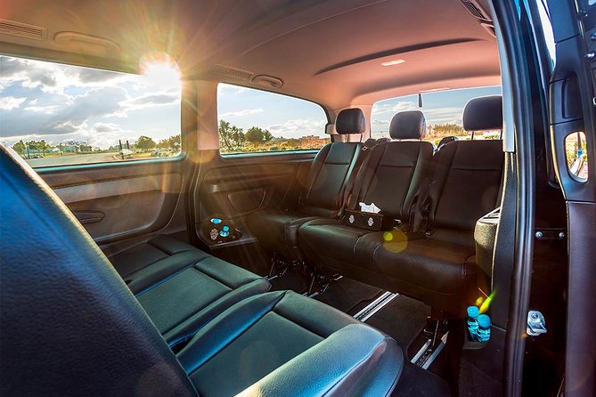 Casablanca Mohamed V Airport to Hotels Private Arrival transfer - What the private ride includes from curb to hotel