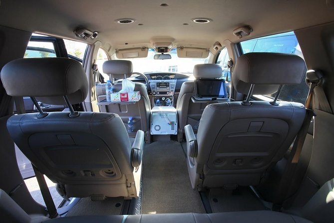 Casablanca Mohamed V Airport to Hotels Private Arrival transfer - Drivers who make the first hour easier