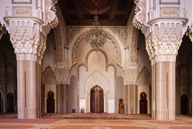 Casablanca Private City Tour - Central Market, seafood, and a closer look at daily life
