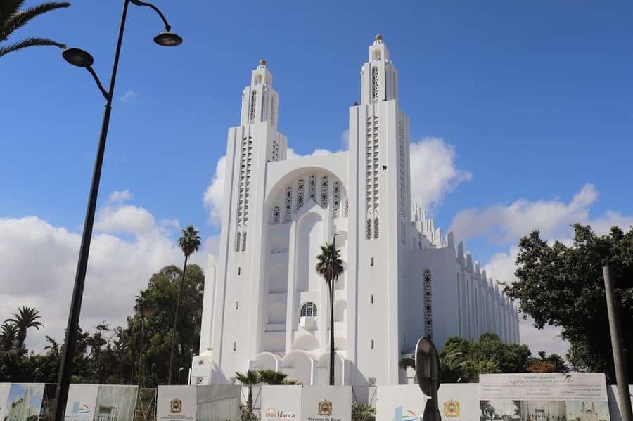 Casablanca: Private Guided Tour - Arab League Park: a green pause