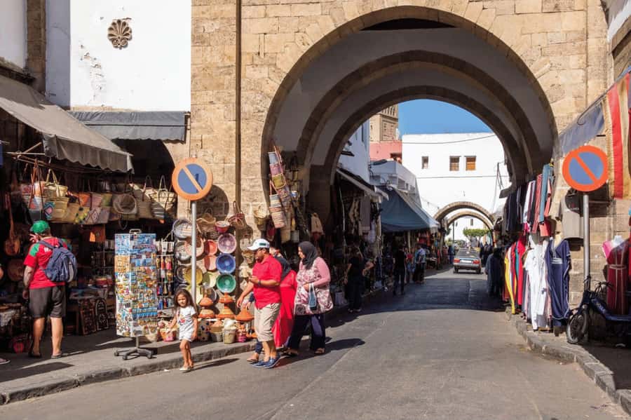Casablanca: Private Guided Tour with Hassan II Mosque Ticket - The old medina and Rick’s Café