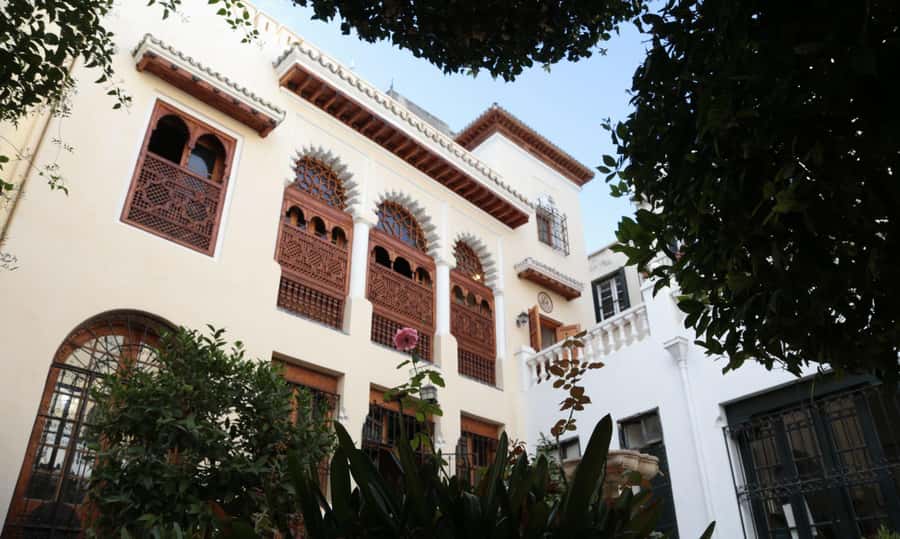 Casablanca: Tangier Day Tour by High-Speed Train - Meeting your Tangier driver at the station