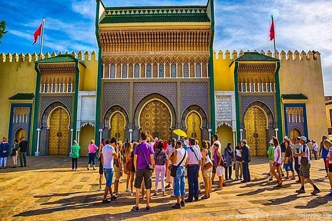 Casablanca to Fez Private Transfer with Full Fez Tour and Lunch - Entering Fez Through Bab Boujloud