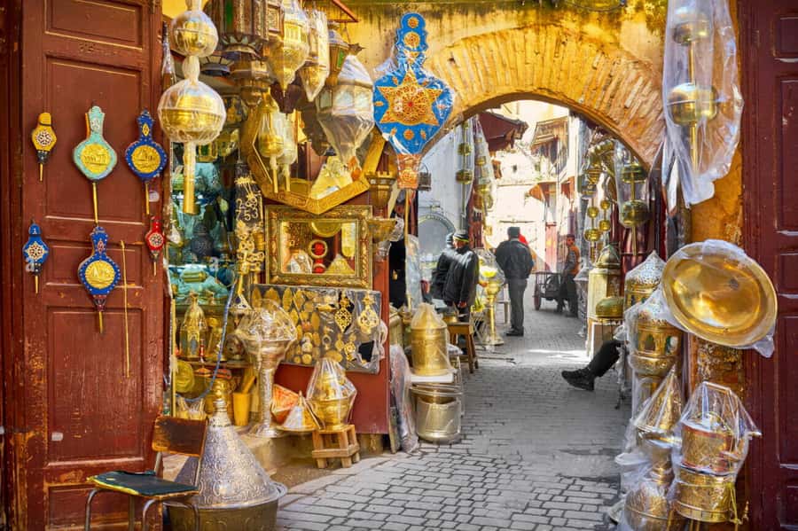 Casablanca to Fez: Scenic & Historical Day Trip with Lunch - The Mellah and Ibn Danan Synagogue