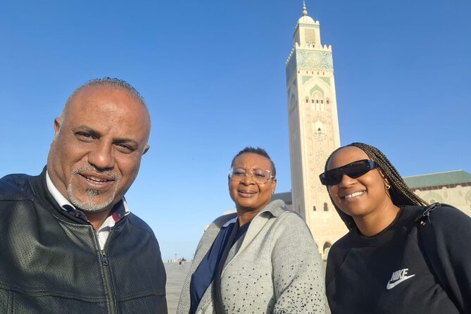 Casablanca Tower From Hassan Mosque2 to Royal Palace - Old Medina: narrow streets and everyday Casablanca