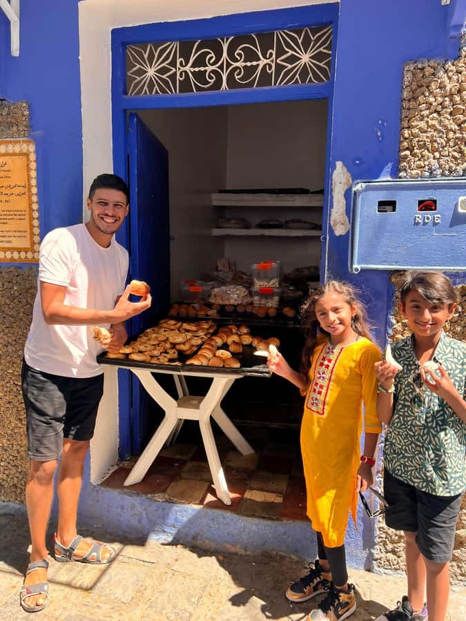 Chefchaouen: Hidden Gems Guided Tour with Mint Tea - Following the river, springs, laundry system, and orange trees