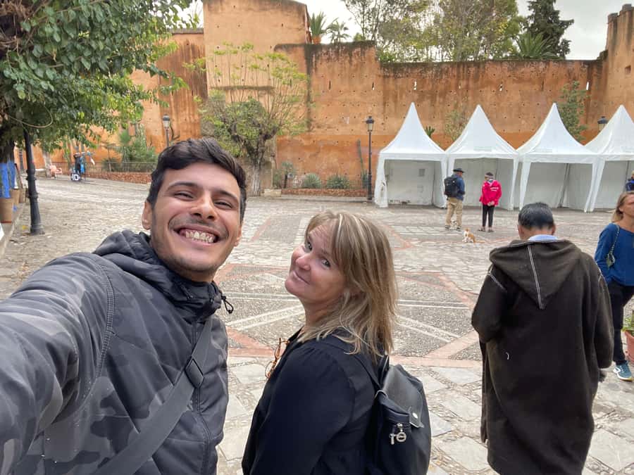 Chefchaouen: Hidden Gems Guided Tour with Mint Tea - Mint tea and the human side of the walk