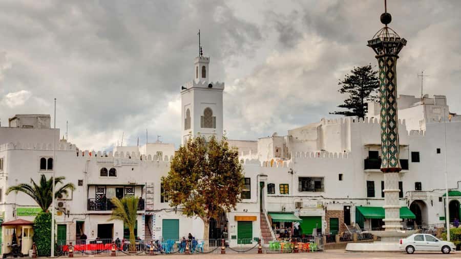 Chefchaouen & Tetouan: Day Trip from Tangier - Tetouan on the slopes of Jebel Dersa