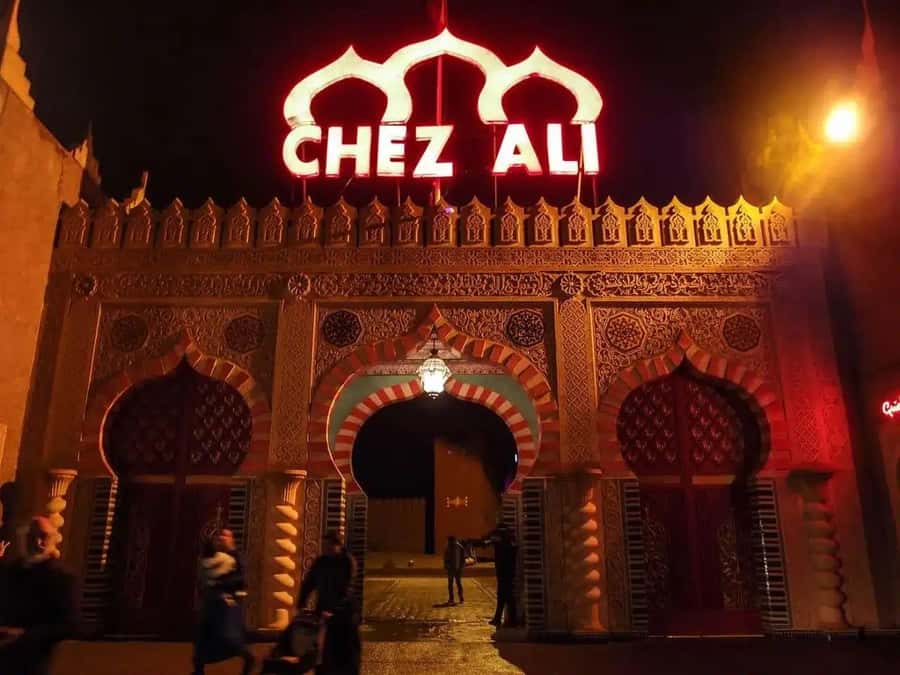 Chez Ali Dinner & Horsemen Show From Marrakech - Acrobats, animals, and the flying carpet