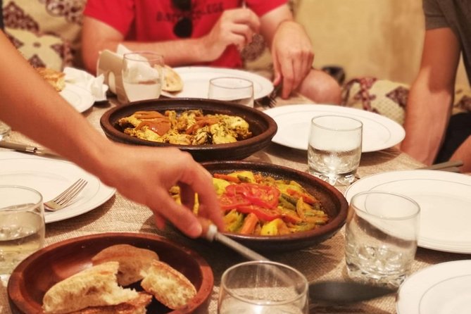 Cooking class with Chef Najla - A group class with a social rhythm