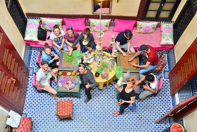 Cours de cuisines chez l'habitant - Key points about cooking with a Fes family