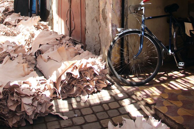 Dani’s Authentic Medina Walking Tour - Le Jardin Secret and old water engineering