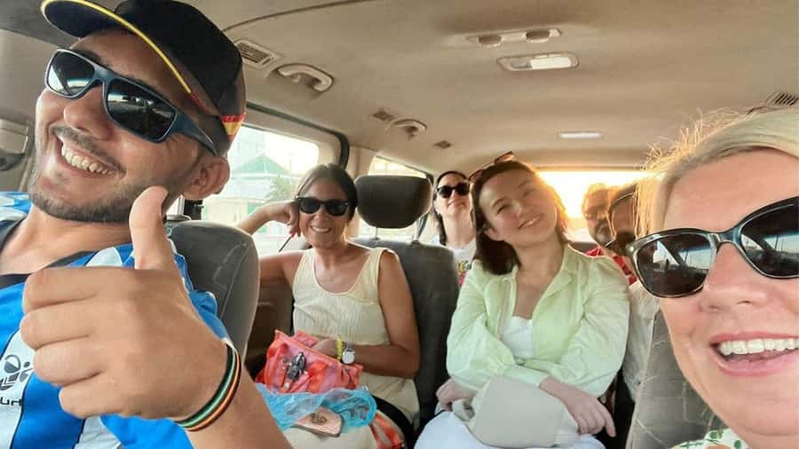 Day Tour to Chefchaouen from Fes with Local Expert - Leaving Fes at 7:50 in the morning