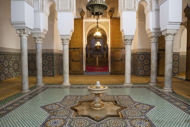 Day trip from Fes to Volubilis Moulay Idriss & Meknes - Who should book this experience?