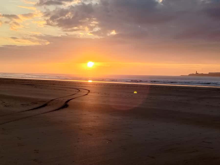 Day Trip To Essaouira From Marrakech With Guide - The guides make the budget price work