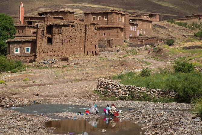 day trip to the 04 valleys with lunch in ourika valley - Leaving Marrakech for the High Atlas