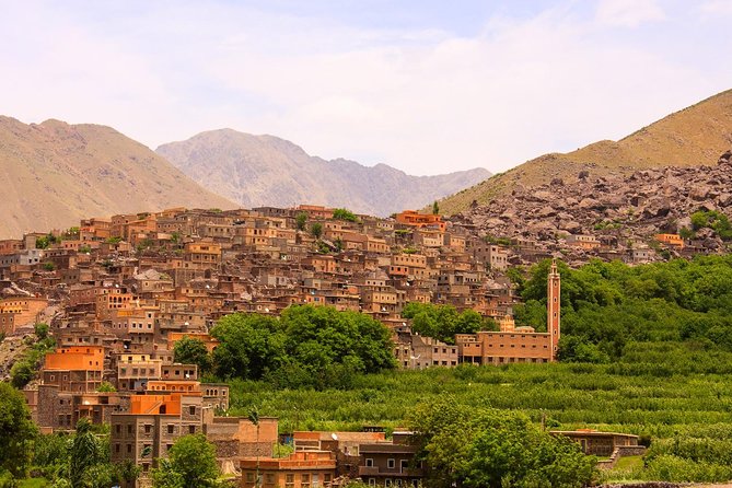 day trip to the 04 valleys with lunch in ourika valley - The Sidi Fares pass and changing mountain views