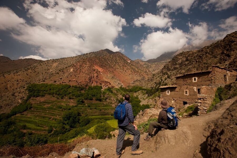 Dinner show in agafay Desert 1h quad bike & 20 min camels - The guides make the schedule work