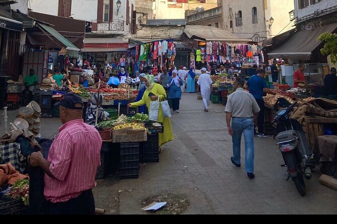 Discovering Life & Walk Inside Old Medina /With Taxi Back Hotel - Hassan II Mosque in a 30-minute finale