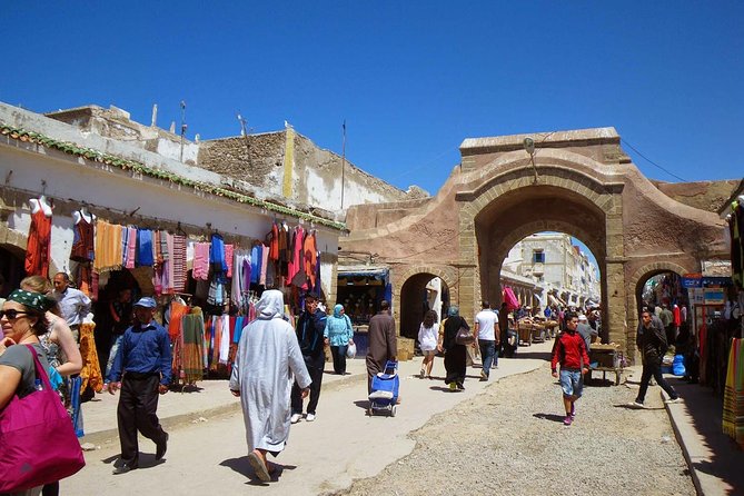 Essaouira-Full-Day-Trip-From-Marrakech - The port, fresh fish, and a practical lunch warning