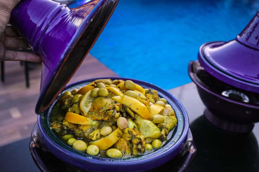 Essaouira: HOW TO BE A REAL MOROCCAN CHEF - Meeting fresh ingredients before the cooking begins