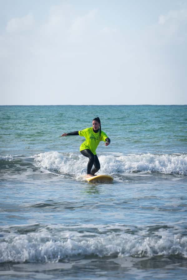Essaouira: Surf Lesson with changing rooms & Hot showers - The beach lesson begins on dry sand