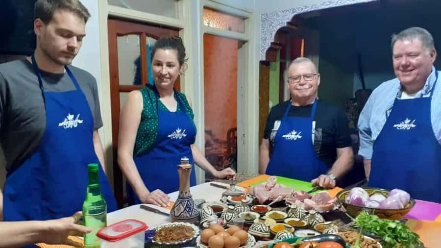 Essaouira: Traditional Family Style Moroccan Cooking Class - Moroccan tea and the final conversation