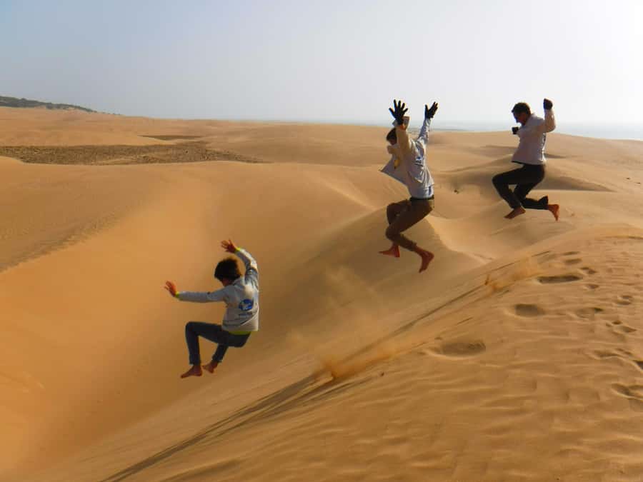 Essaouria: Beach & Big Dunes 2-Hour Quad Biking Tour - Stops, photos, water, and chocolate